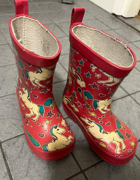 Kumisaappaat 23 Эспоо - изображение 1