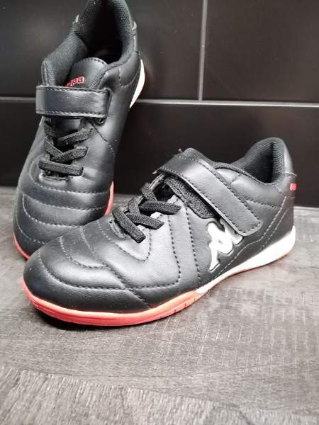 Jalkapallo sisäpeli kengät koko 31 Рийхимяки - изображение 1