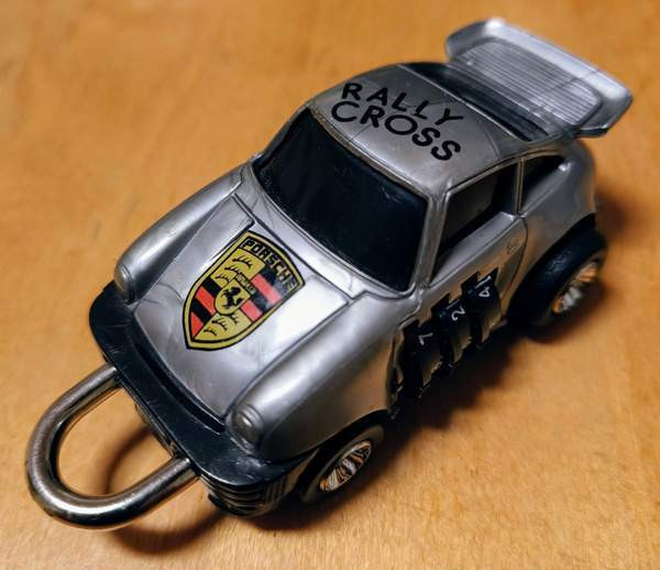 Leluauto numerolukolla Jyvaeskylae - photo 1