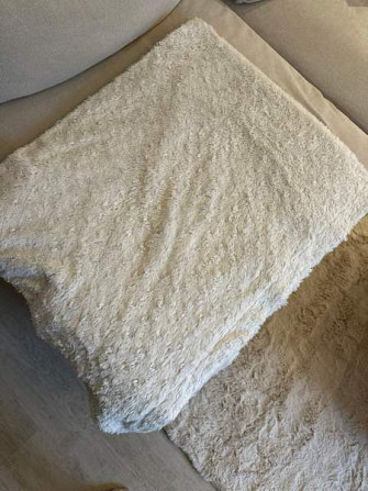Hemtex vaalea pörröinen torkkupeitto Vantaa – foto 1
