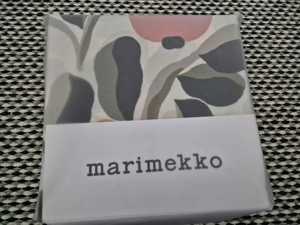 Uusi Marimekko Jaspi pussilakanasetti 150x210cm Alajärvi - изображение 1