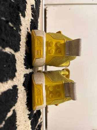 Adidas Lego lenkkarit (26,5) Helsinki - изображение 2