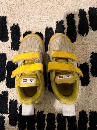 Adidas Lego lenkkarit (26,5) Helsinki - изображение 4