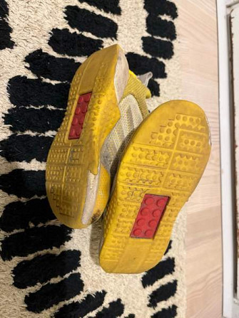 Adidas Lego lenkkarit (26,5) Helsinki - изображение 3