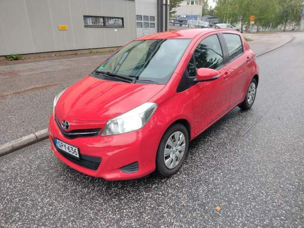 Toyota Yaris Vantaa - valokuva 1