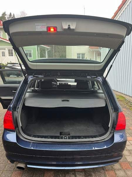 BMW 318 Espoo - valokuva 7