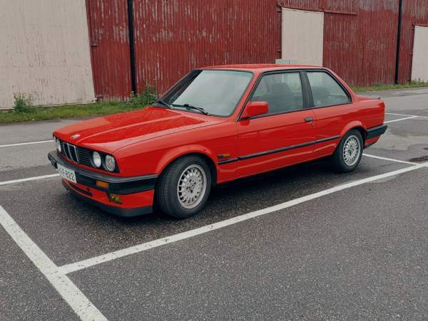 BMW 320 Kuusankoski - valokuva 3