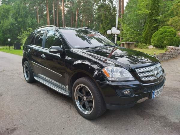 Mercedes-Benz ML Naantali - valokuva 5