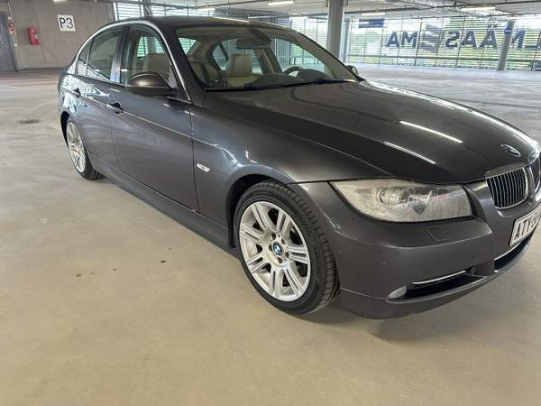 BMW 335 Turtkul - valokuva 8