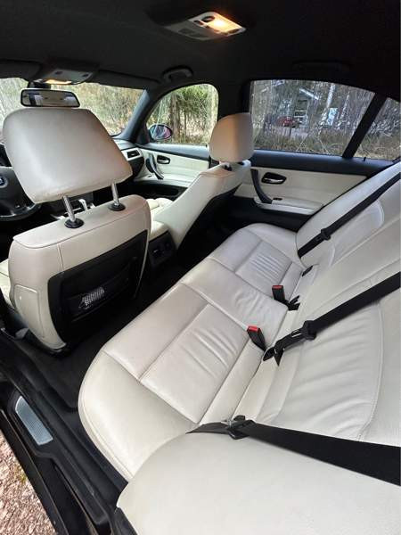 BMW 330 Kouvola - valokuva 5