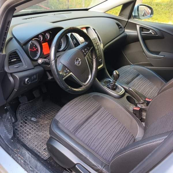 Opel Astra Ranua – foto 3