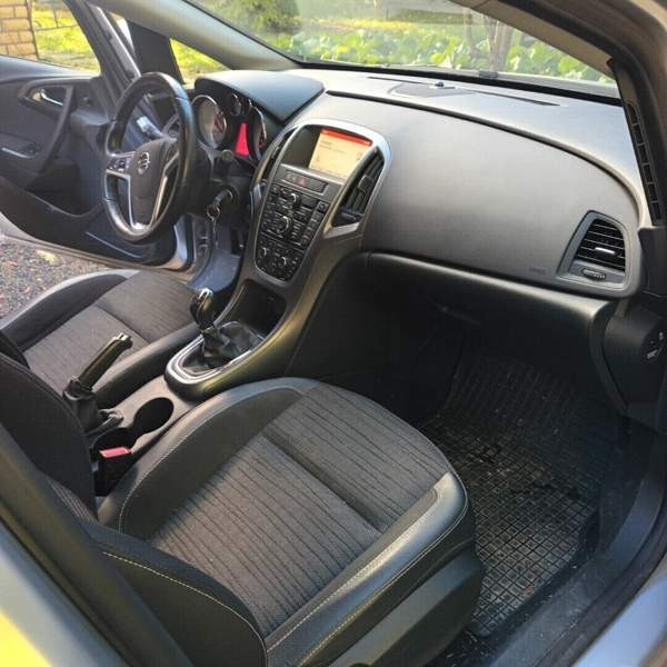 Opel Astra Ranua – foto 4