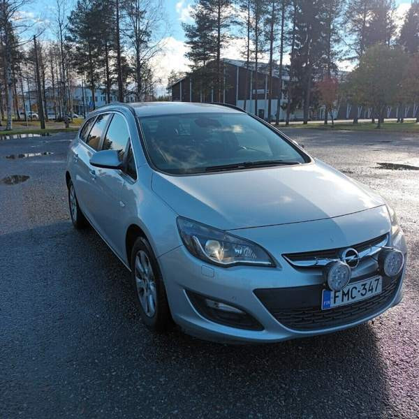 Opel Astra Ranua – foto 2