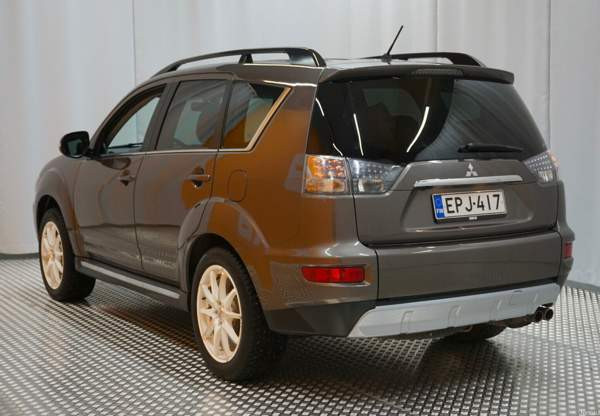 Mitsubishi Outlander Lons-le-Saunier - photo 2