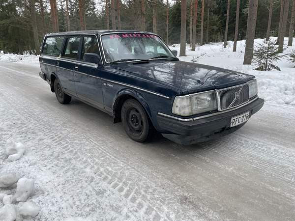 Volvo 240 Hämeenlinna - valokuva 2