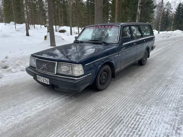 Volvo 240 Hämeenlinna - valokuva 1