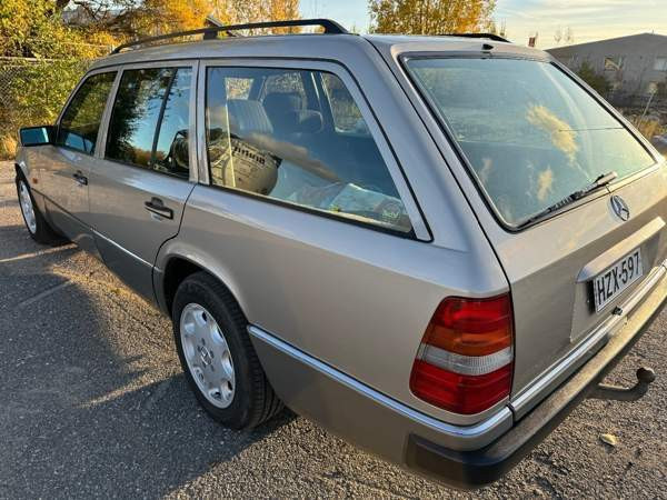 Mercedes-Benz E Turtkul - valokuva 6