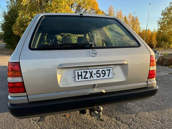 Mercedes-Benz E Turtkul - valokuva 7