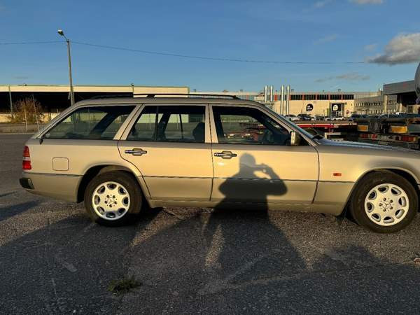 Mercedes-Benz E Turtkul - valokuva 4