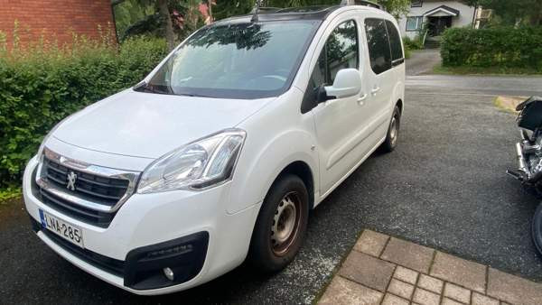 Peugeot Partner Тампере - изображение 1