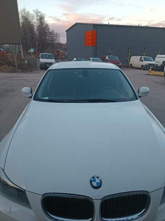 BMW 320 Espoo - valokuva 5