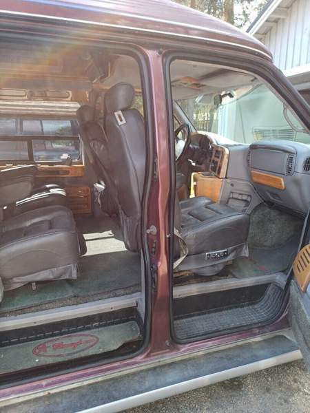 Chevrolet Astro Lons-le-Saunier - valokuva 8