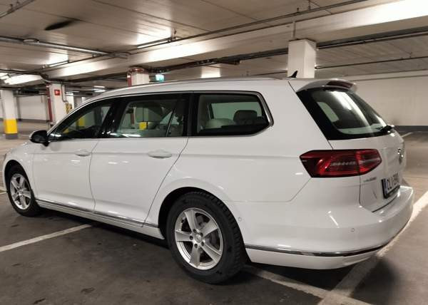 Volkswagen Passat Vantaa - valokuva 8