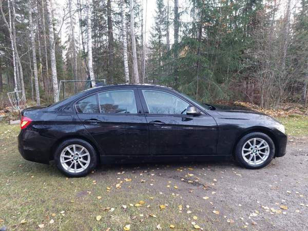 BMW 320 Luga - valokuva 5