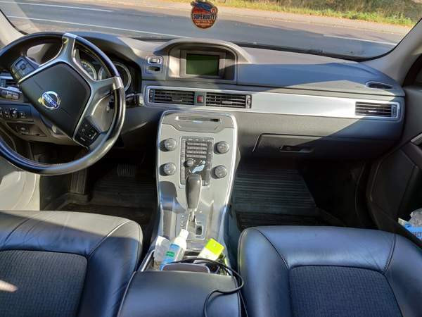 Volvo V70 Espoo - valokuva 6