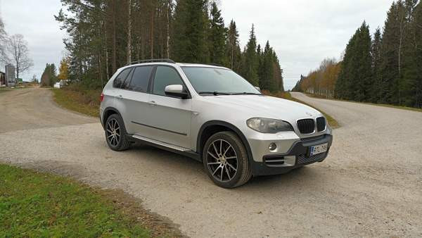 BMW X5 Kuusamo - valokuva 3