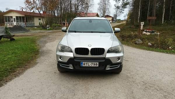 BMW X5 Kuusamo - valokuva 4