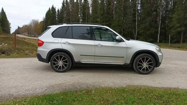 BMW X5 Kuusamo - valokuva 8
