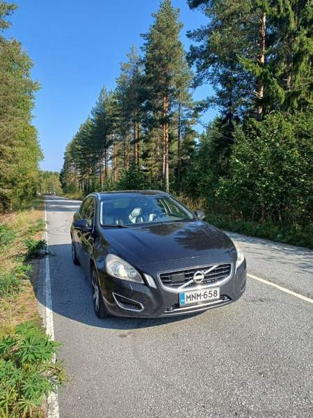 Volvo V60 Jyväskylä - valokuva 2