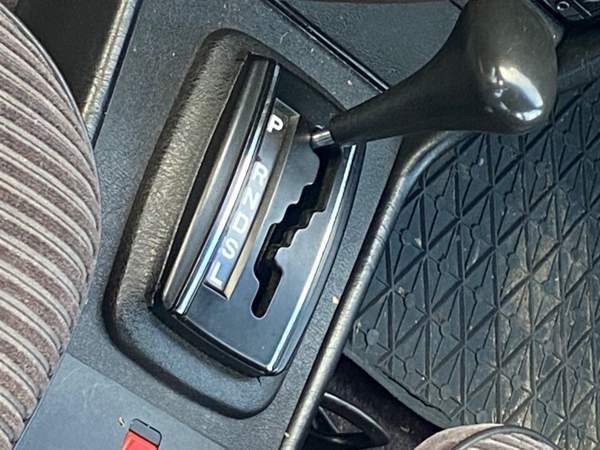 Mercedes-Benz 240 Кангасала - изображение 2