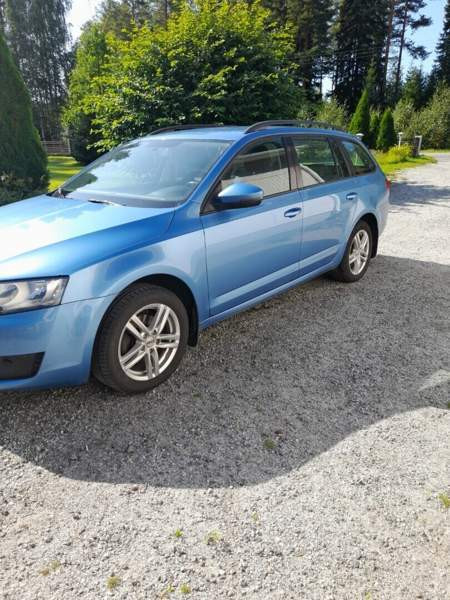 Skoda Octavia Kangasniemi - valokuva 4