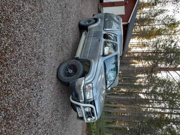 Toyota Hilux Куусамо - изображение 6