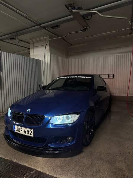 BMW 320 Espoo - valokuva 4