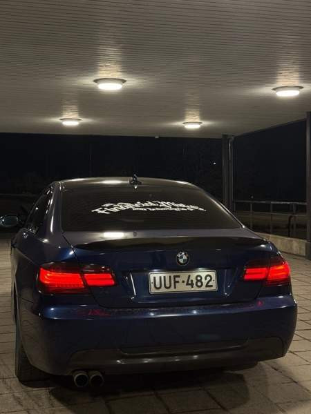 BMW 320 Espoo - valokuva 2