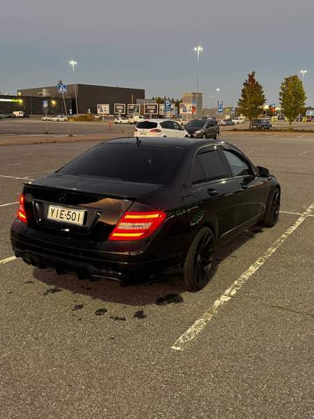 Mercedes-Benz C Lempäälä - valokuva 4