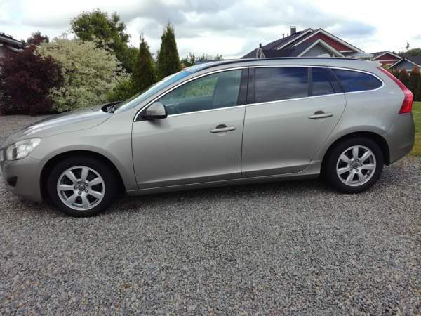 Volvo V60 Janakkala - valokuva 4