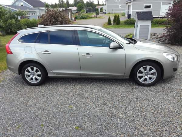 Volvo V60 Janakkala - valokuva 5