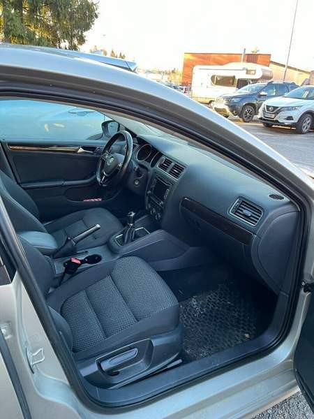 Volkswagen Jetta Tampere - valokuva 8