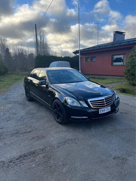 Mercedes-Benz E Миккели - изображение 2