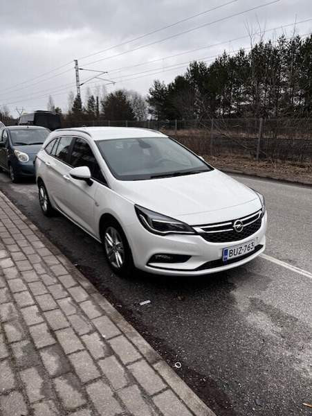 Opel Astra Helsinki - valokuva 1