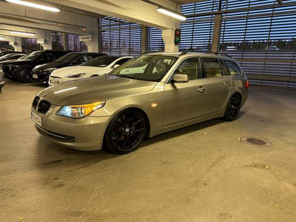 BMW 523 Espoo - valokuva 2