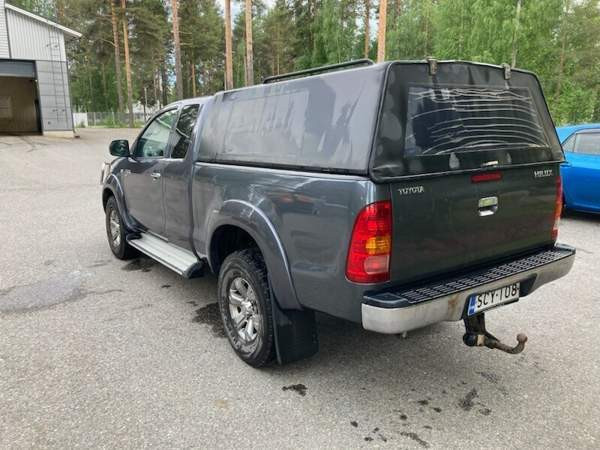 Toyota Hilux Йоэнсуу - изображение 4