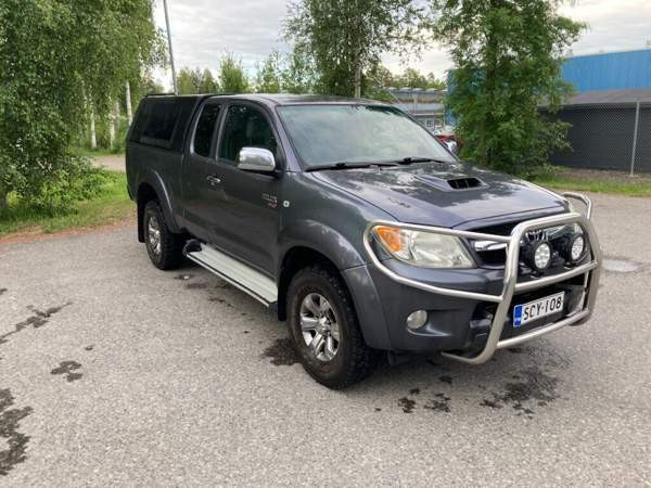 Toyota Hilux Йоэнсуу - изображение 2