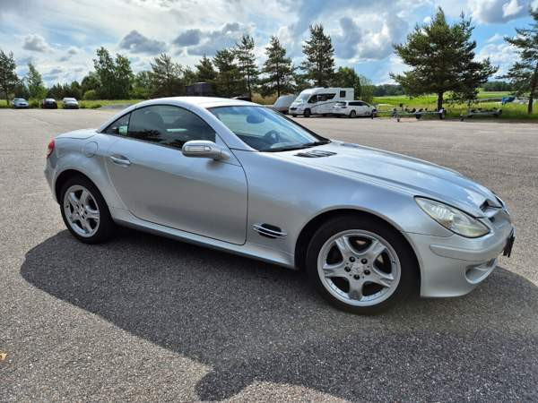 Mercedes-Benz SLK Piikkiö - valokuva 1