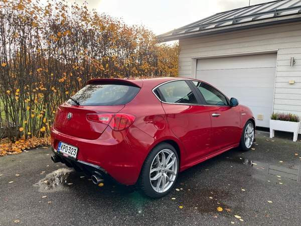 Alfa Romeo Giulietta Glebychevo - photo 2