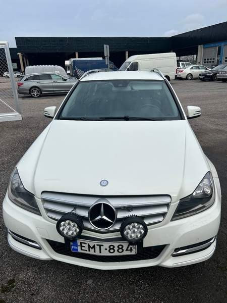 Mercedes-Benz C Турткуль - изображение 4